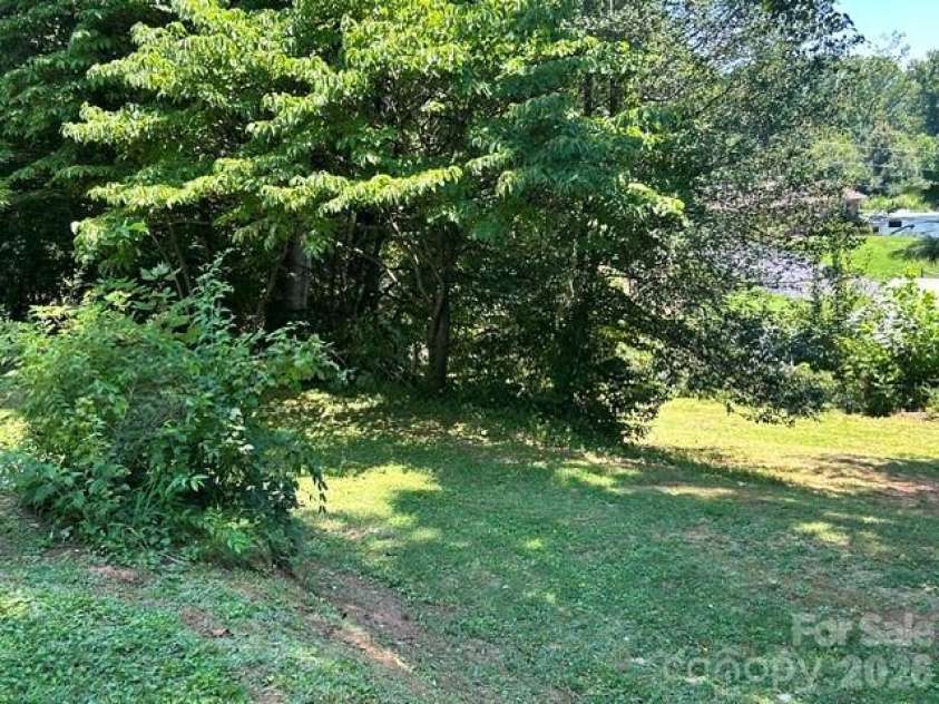 1174 Stacy Hill Road, Marion, NC 28752.  MLS# CAR4346746, YatesRealty ID 37832. Yard