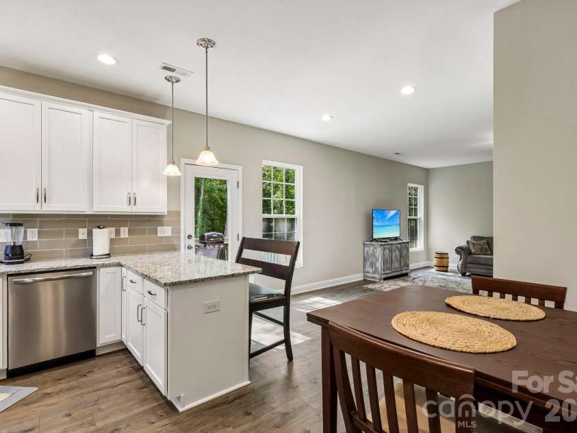 207 Barra Drive, Waxhaw, NC 28173.  MLS# CAR4396353, YatesRealty ID 37833. 