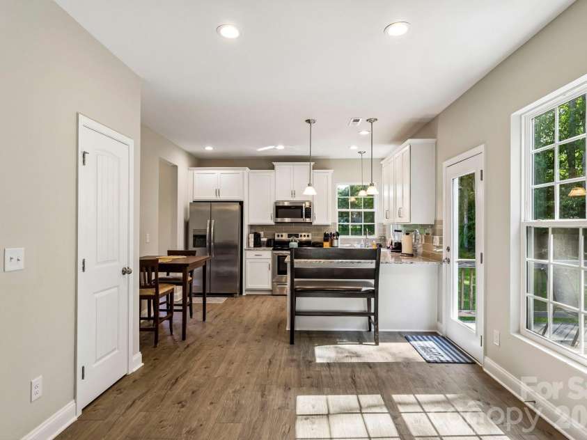 207 Barra Drive, Waxhaw, NC 28173.  MLS# CAR4396353, YatesRealty ID 37833. 