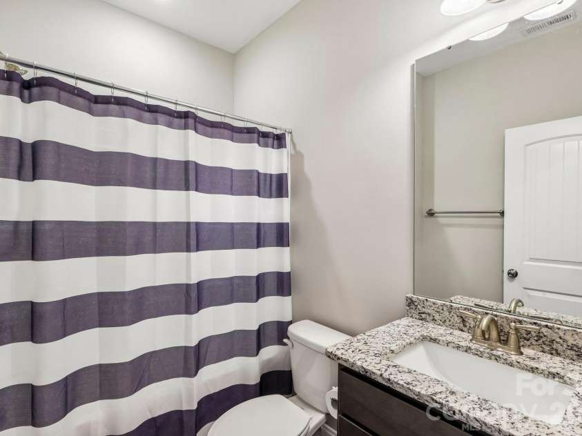 207 Barra Drive, Waxhaw, NC 28173.  MLS# CAR4396353, YatesRealty ID 37833. 