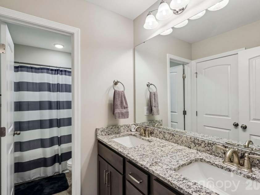 207 Barra Drive, Waxhaw, NC 28173.  MLS# CAR4396353, YatesRealty ID 37833. 