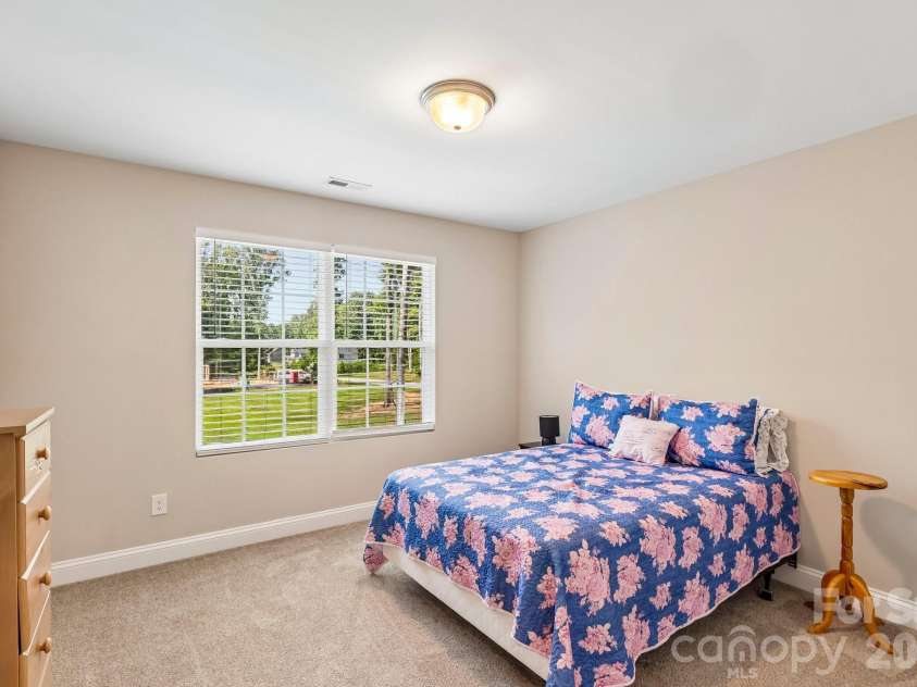 207 Barra Drive, Waxhaw, NC 28173.  MLS# CAR4396353, YatesRealty ID 37833. 