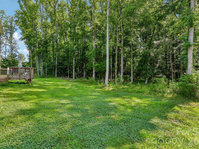 207 Barra Drive, Waxhaw, NC 28173.  MLS# CAR4396353, YatesRealty ID 37833. 