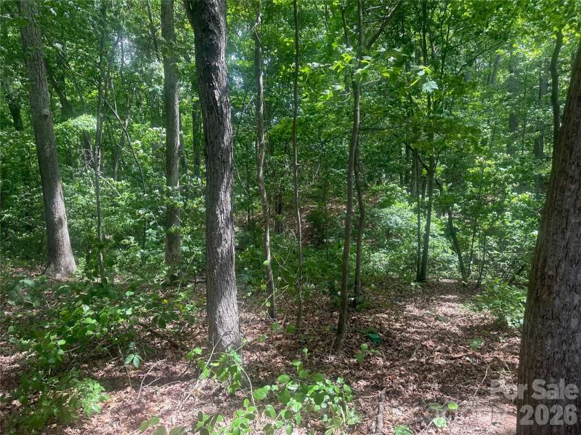 159 Richard Drive, Winston Salem, NC 27107.  MLS# CAR4405372, YatesRealty ID 37834. 