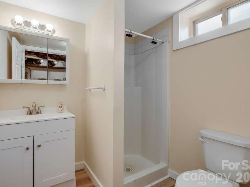 4 Brad Street, Asheville, NC 28803.  MLS# CAR4404009, YatesRealty ID 37835. 