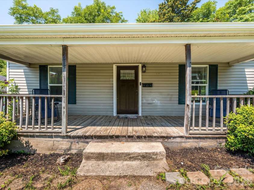 44 Fenix Drive, Concord, NC 28025.  MLS# CAR4405389, YatesRealty ID 37836. 