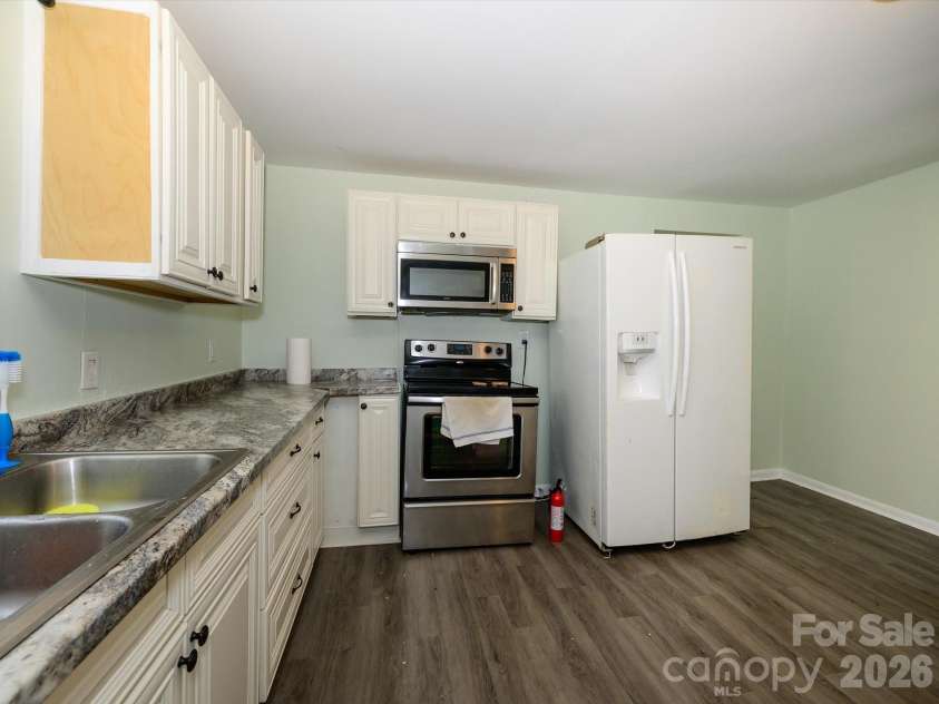 44 Fenix Drive, Concord, NC 28025.  MLS# CAR4405389, YatesRealty ID 37836. 