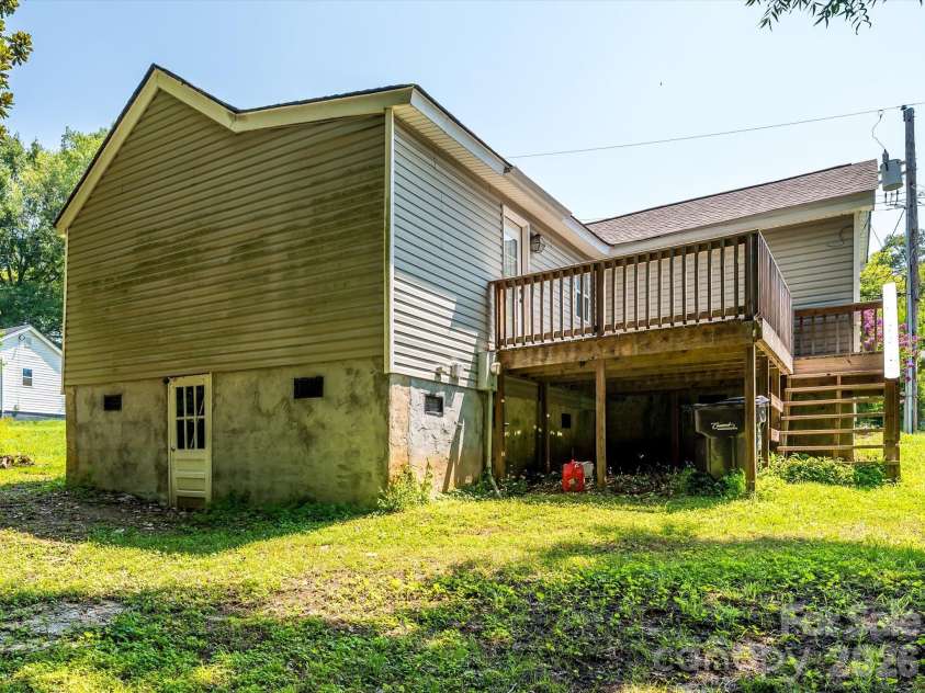 44 Fenix Drive, Concord, NC 28025.  MLS# CAR4405389, YatesRealty ID 37836. 