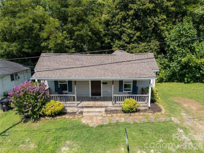 44 Fenix Drive, Concord, NC 28025.  MLS# CAR4405389, YatesRealty ID 37836. 