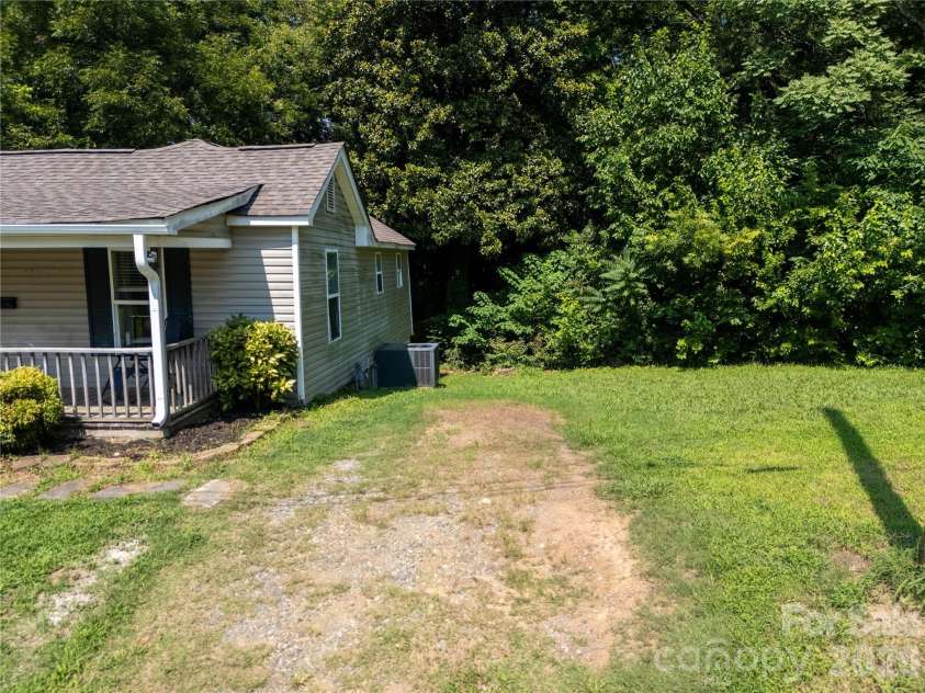 44 Fenix Drive, Concord, NC 28025.  MLS# CAR4405389, YatesRealty ID 37836. 