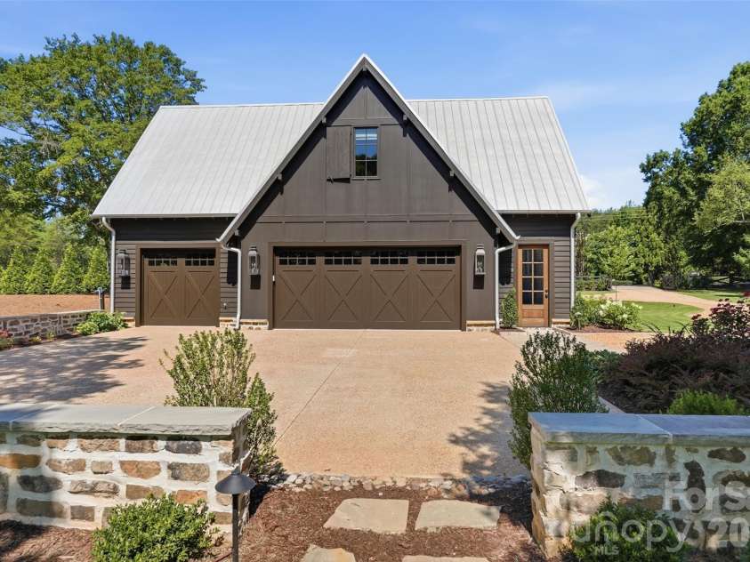 1212 Gardendale Road, Fort Mill, SC 29708.  MLS# CAR4403913, YatesRealty ID 37838. 