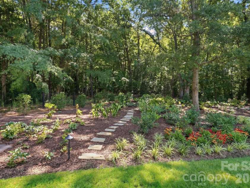 1212 Gardendale Road, Fort Mill, SC 29708.  MLS# CAR4403913, YatesRealty ID 37838. 