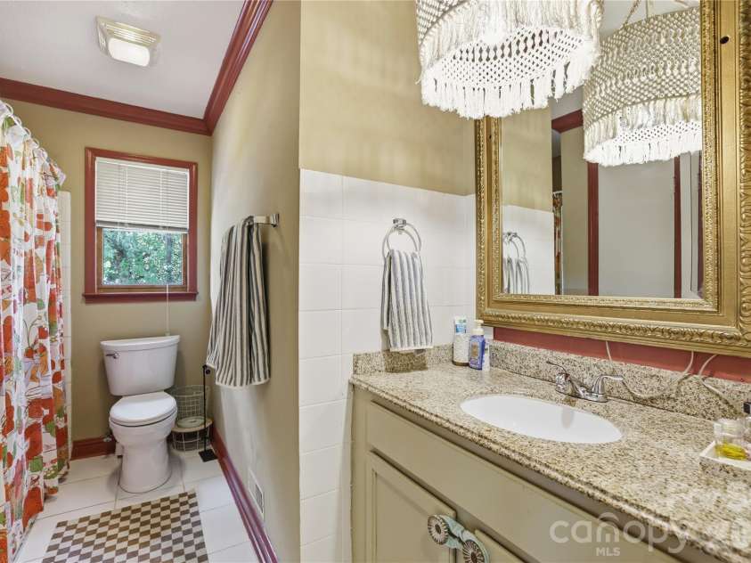 6337 Welford Road, Charlotte, NC 28211.  MLS# CAR4404459, YatesRealty ID 37839. 