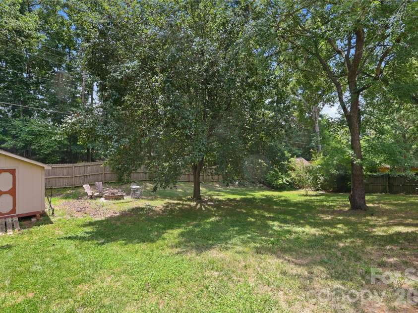 6337 Welford Road, Charlotte, NC 28211.  MLS# CAR4404459, YatesRealty ID 37839. 