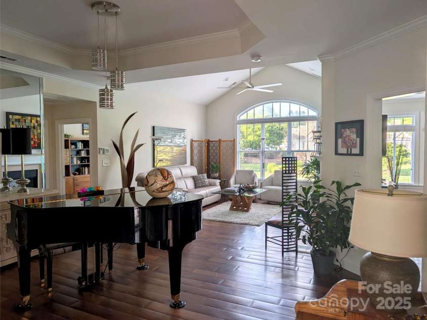 2666 Bellasera Way, Matthews, NC 28105.  MLS# CAR4311414, YatesRealty ID 3784. 