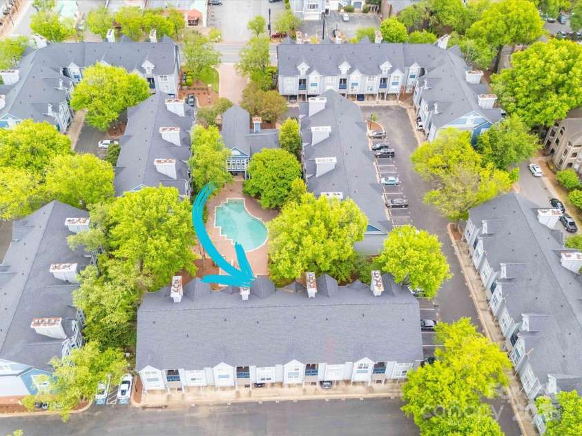 517 Graham Street, Charlotte, NC 28202.  MLS# CAR4247930, YatesRealty ID 3784. 