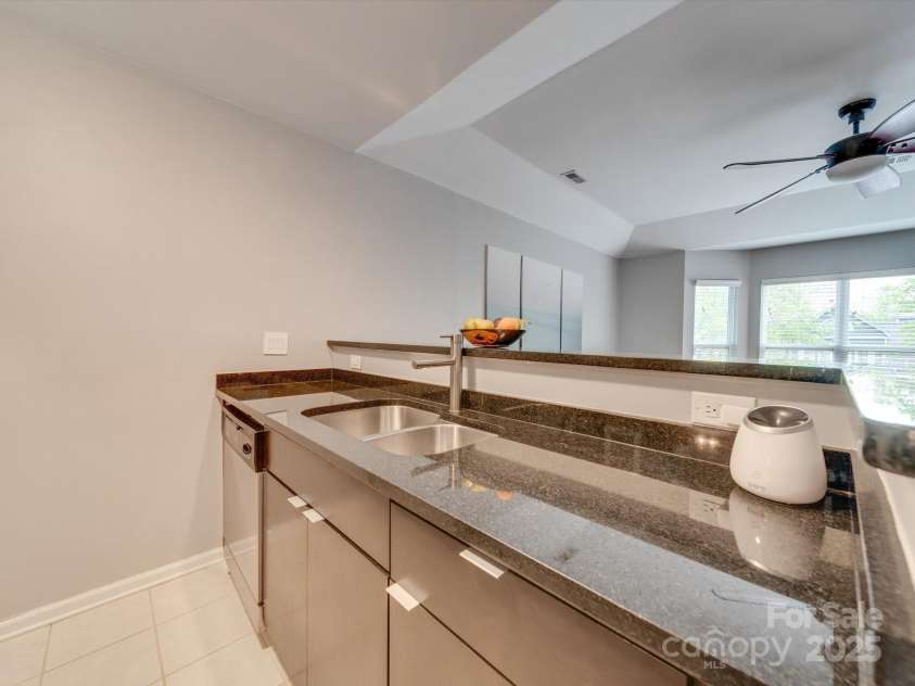 517 Graham Street, Charlotte, NC 28202.  MLS# CAR4247930, YatesRealty ID 3784. Open to living room