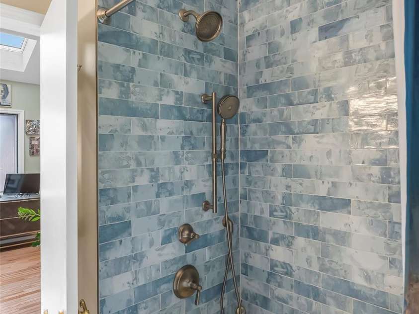 121 Stonecrest Drive, Asheville, NC 28803.  MLS# CAR4404285, YatesRealty ID 37842. Hall Bathroom