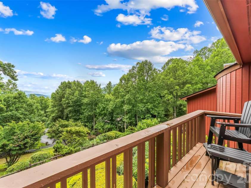 121 Stonecrest Drive, Asheville, NC 28803.  MLS# CAR4404285, YatesRealty ID 37842. Primary Balcony with views