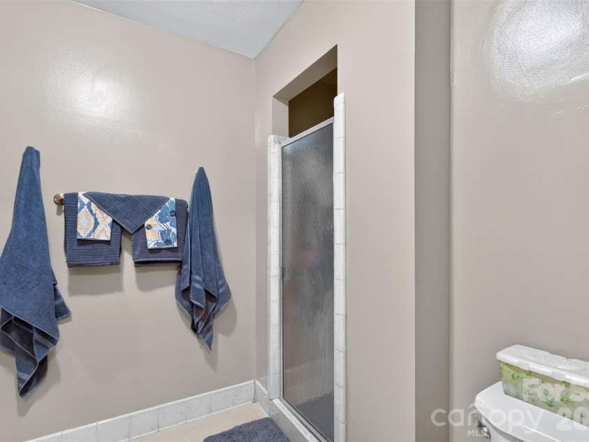 6507 Paleface Place, Charlotte, NC 28214.  MLS# CAR4405415, YatesRealty ID 37843. 