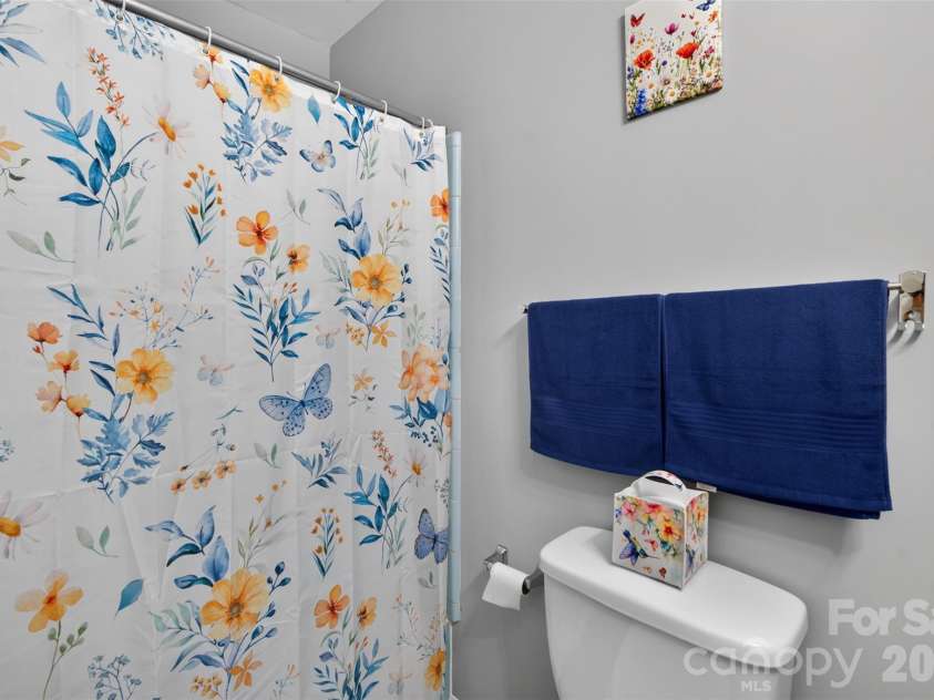 6507 Paleface Place, Charlotte, NC 28214.  MLS# CAR4405415, YatesRealty ID 37843. 