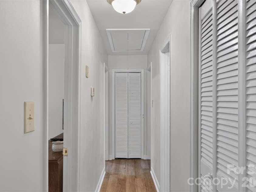 6507 Paleface Place, Charlotte, NC 28214.  MLS# CAR4405415, YatesRealty ID 37843. 