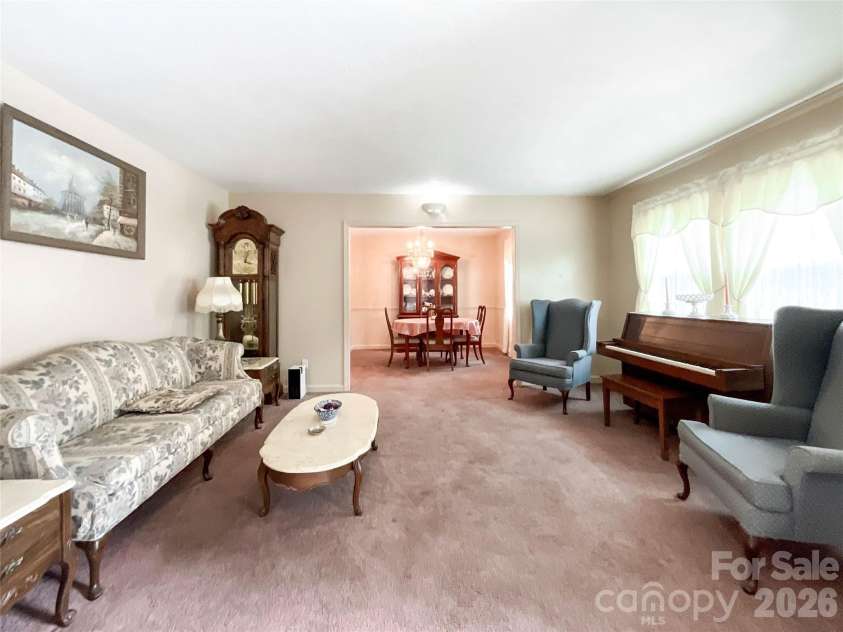 6507 Paleface Place, Charlotte, NC 28214.  MLS# CAR4425542, YatesRealty ID 37843. 