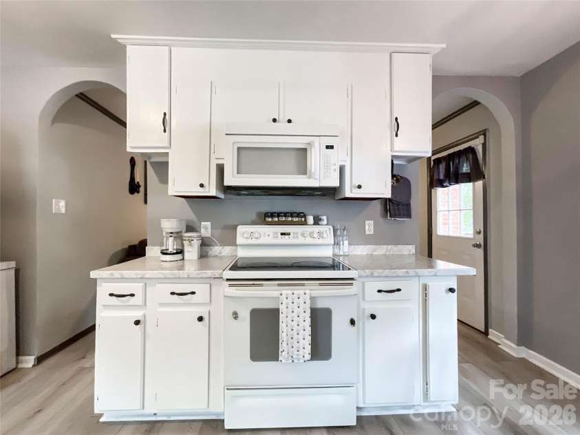 6507 Paleface Place, Charlotte, NC 28214.  MLS# CAR4425542, YatesRealty ID 37843. 