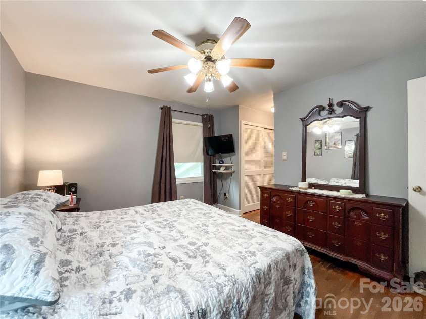 6507 Paleface Place, Charlotte, NC 28214.  MLS# CAR4425542, YatesRealty ID 37843. 