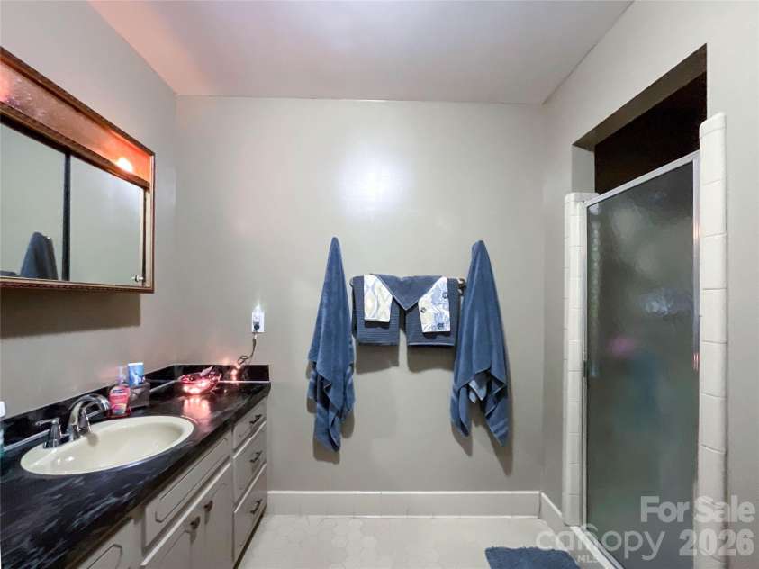 6507 Paleface Place, Charlotte, NC 28214.  MLS# CAR4425542, YatesRealty ID 37843. 