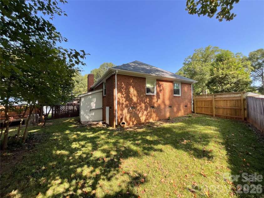 6507 Paleface Place, Charlotte, NC 28214.  MLS# CAR4425542, YatesRealty ID 37843. 