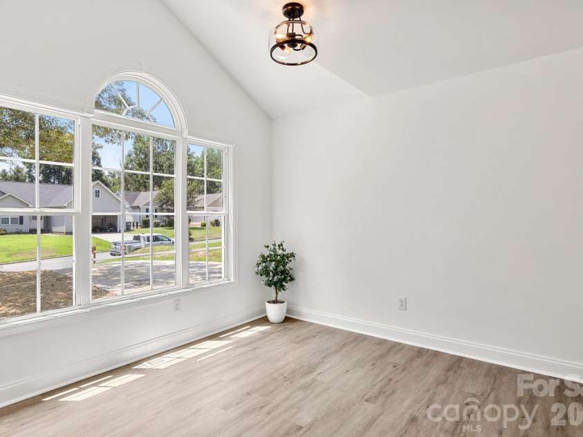 2149 Charles Towne Court, Kannapolis, NC 28083.  MLS# CAR4405408, YatesRealty ID 37845. 