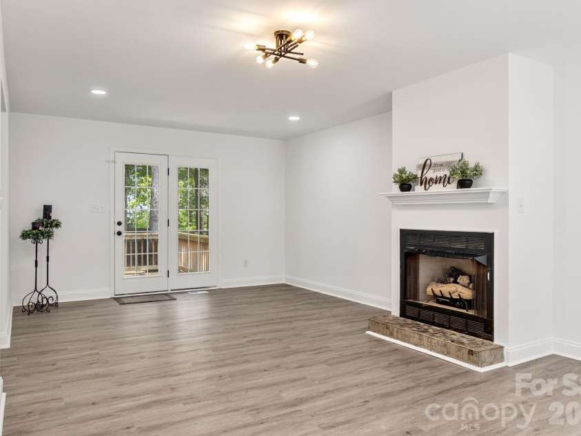 2149 Charles Towne Court, Kannapolis, NC 28083.  MLS# CAR4405408, YatesRealty ID 37845. 