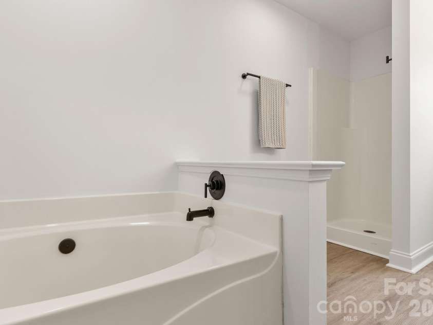 2149 Charles Towne Court, Kannapolis, NC 28083.  MLS# CAR4405408, YatesRealty ID 37845. 