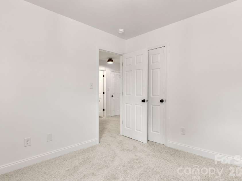 2149 Charles Towne Court, Kannapolis, NC 28083.  MLS# CAR4405408, YatesRealty ID 37845. 