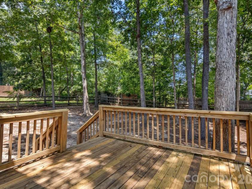 2149 Charles Towne Court, Kannapolis, NC 28083.  MLS# CAR4405408, YatesRealty ID 37845. 