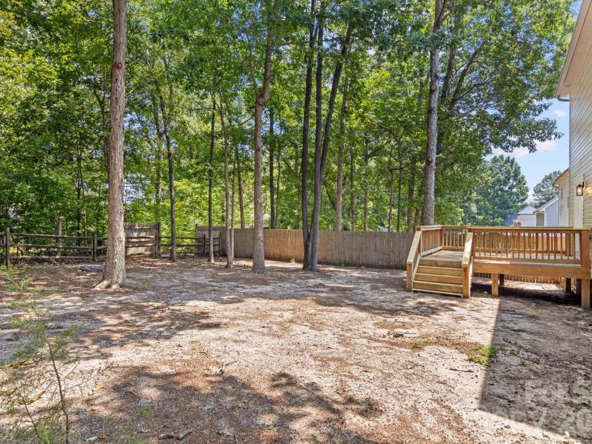 2149 Charles Towne Court, Kannapolis, NC 28083.  MLS# CAR4405408, YatesRealty ID 37845. 