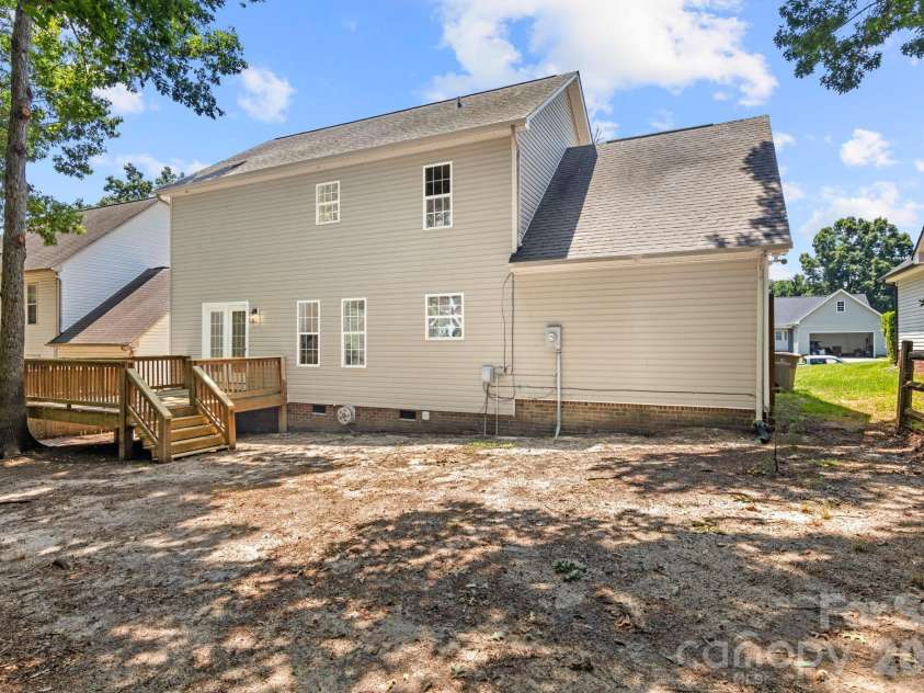 2149 Charles Towne Court, Kannapolis, NC 28083.  MLS# CAR4405408, YatesRealty ID 37845. 