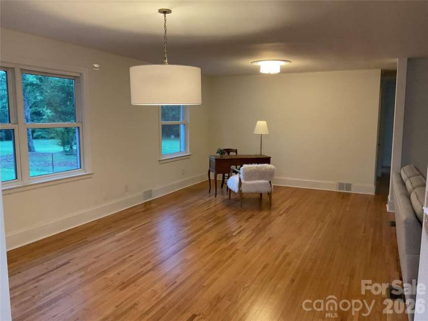 136 Gum Branch Road, Charlotte, NC 28214.  MLS# CAR4405461, YatesRealty ID 37848. 