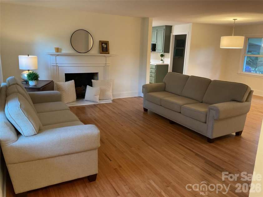 136 Gum Branch Road, Charlotte, NC 28214.  MLS# CAR4405461, YatesRealty ID 37848. 