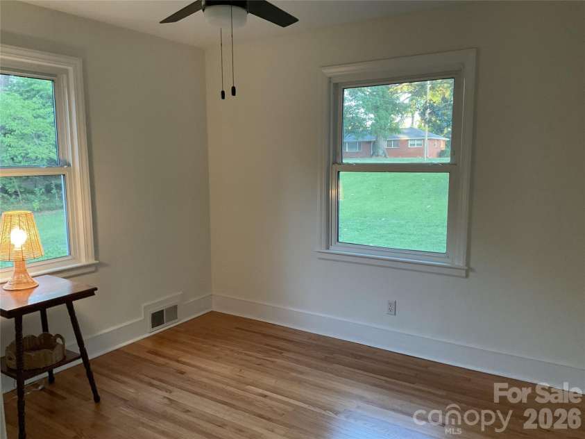 136 Gum Branch Road, Charlotte, NC 28214.  MLS# CAR4405461, YatesRealty ID 37848. 