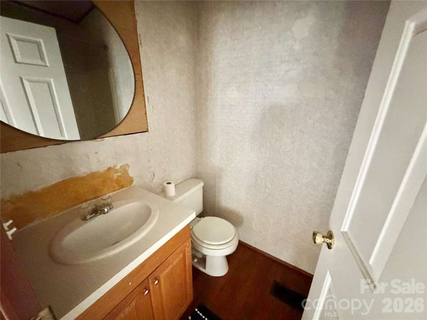 1050 Gold Mine Drive, Catawba, NC 28609.  MLS# CAR4404223, YatesRealty ID 37849. 