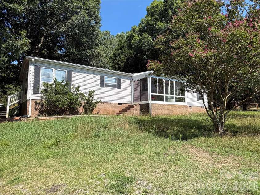 1050 Gold Mine Drive, Catawba, NC 28609.  MLS# CAR4404223, YatesRealty ID 37849. 