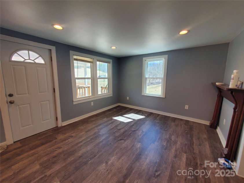 1107 Hamburg Road, Bakersville, NC 28705.  MLS# CAR4231218, YatesRealty ID 3785. 