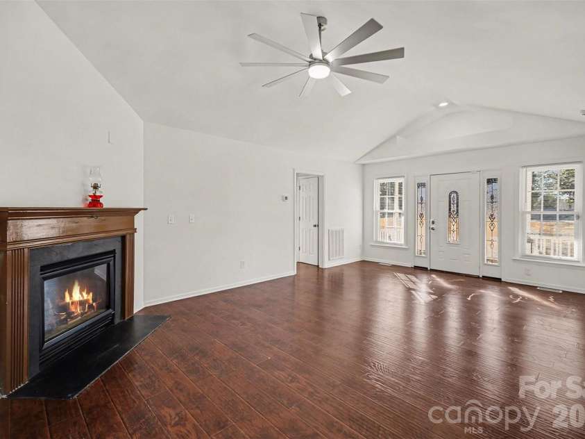 698 Rambo Road, Rock Hill, SC 29730.  MLS# CAR4338156, YatesRealty ID 3785. 