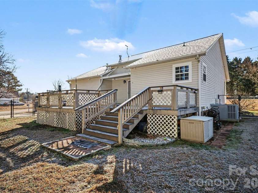 698 Rambo Road, Rock Hill, SC 29730.  MLS# CAR4338156, YatesRealty ID 3785. 