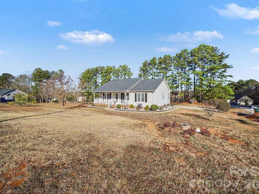 698 Rambo Road, Rock Hill, SC 29730.  MLS# CAR4338156, YatesRealty ID 3785. 