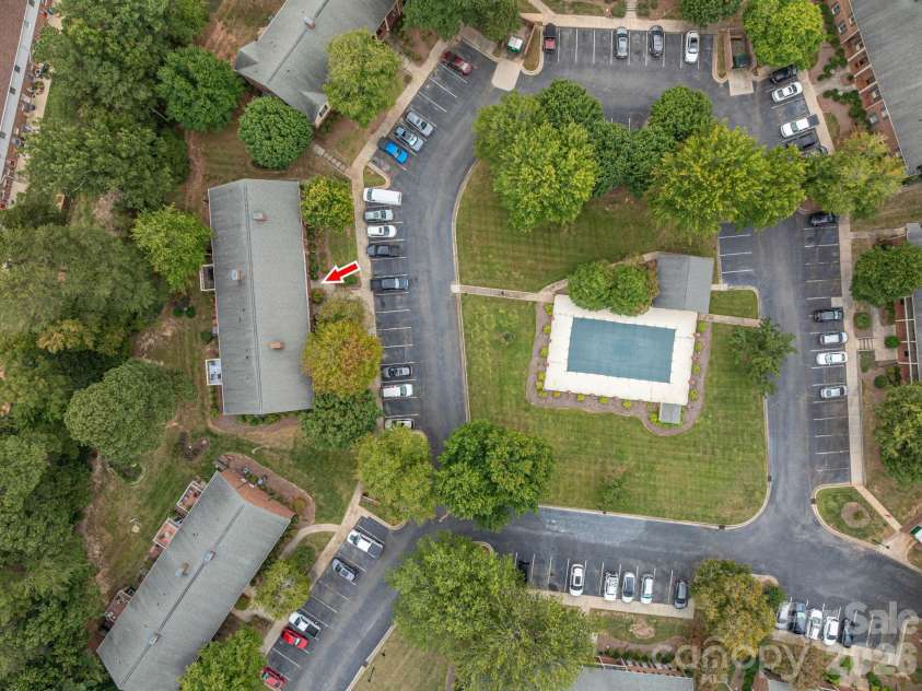 815 Jamestown Drive, Gastonia, NC 28056.  MLS# CAR4306675, YatesRealty ID 3785. 
