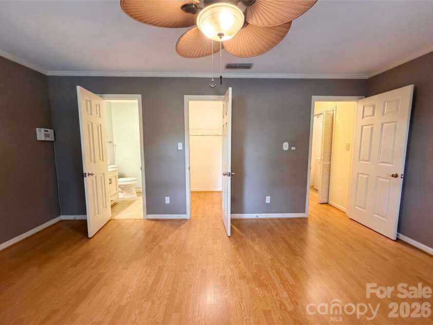 815 Jamestown Drive, Gastonia, NC 28056.  MLS# CAR4375048, YatesRealty ID 3785. 