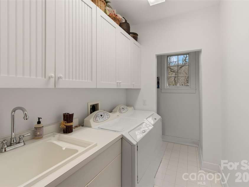 1213 Lost Valley Road, Scaly Mountain, NC 28775.  MLS# CAR4404560, YatesRealty ID 37850. 